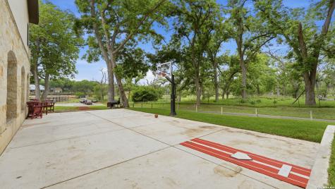 308 Paseo Del Rio Seguin TX 78155