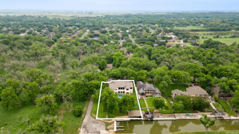 308 Paseo Del Rio Seguin TX 78155