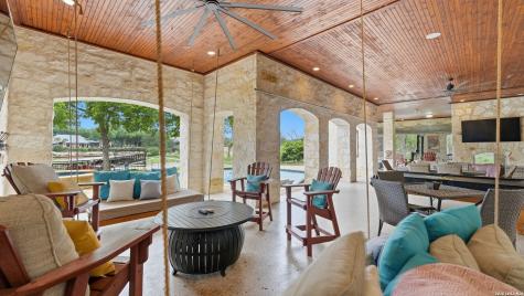 308 Paseo Del Rio Seguin TX 78155