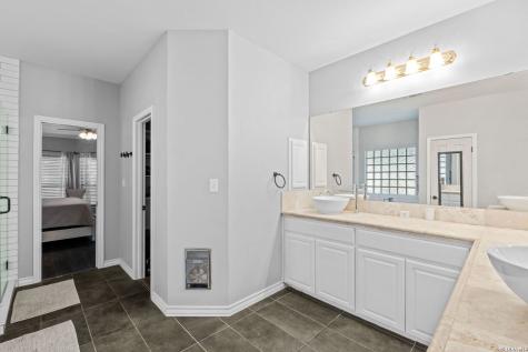 8627 London Heights San Antonio TX 78254