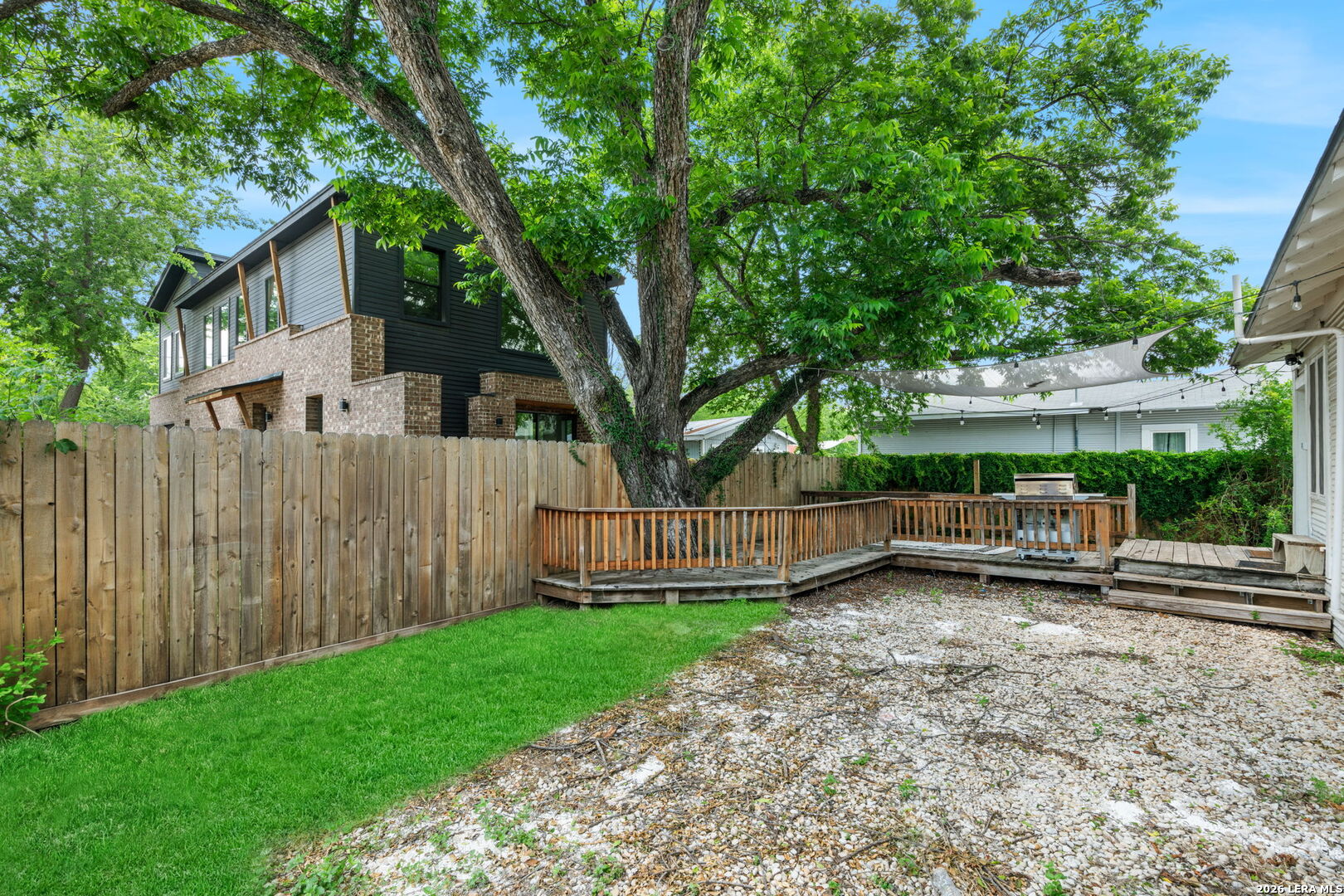 103 Saint Charles San Antonio TX 78202