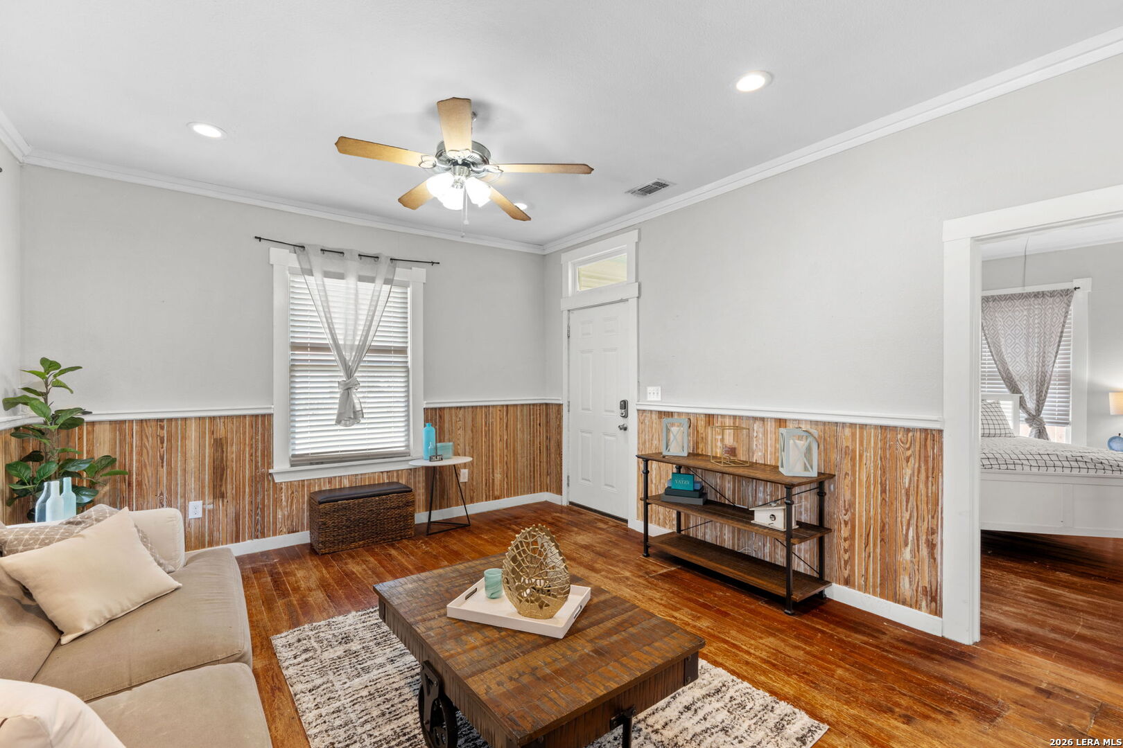 103 Saint Charles San Antonio TX 78202