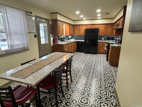 1134 Peach Tree New Braunfels TX 78132