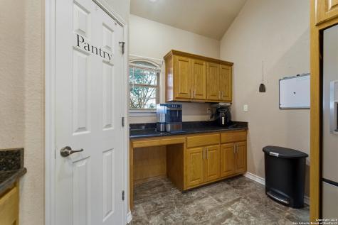 108 Medora Branch Floresville TX 78114