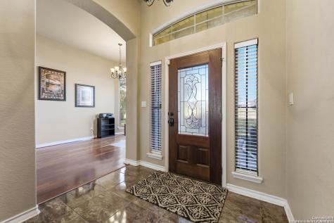 108 Medora Branch Floresville TX 78114