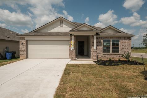 2901 Greenbriar Seguin TX 78155