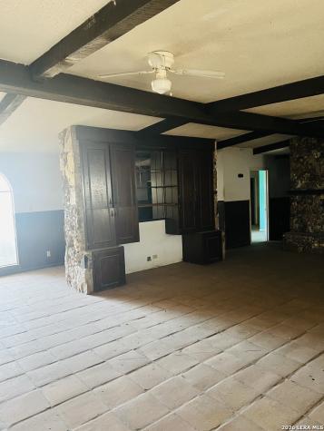 3938 Fm 117 Uvalde TX 78801