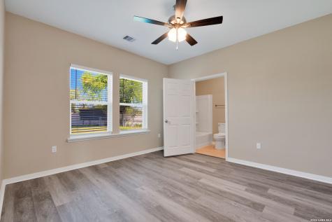 606 Villa Linda San Antonio TX 78237