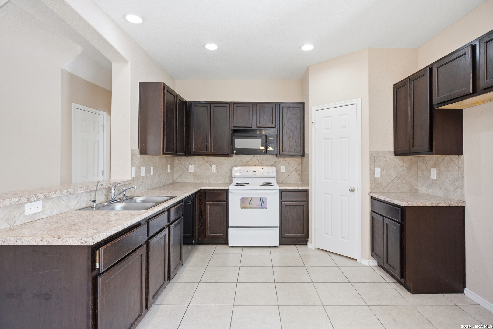 6022 Julians San Antonio TX 78244