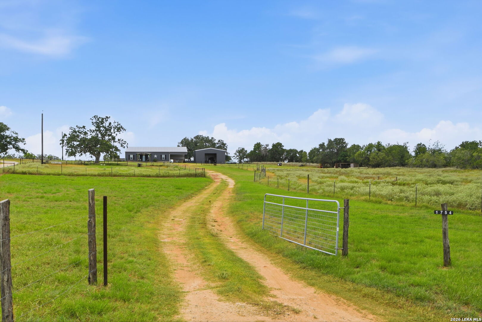 1754 County Road 467 Stockdale TX 78160
