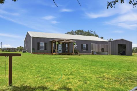 1754 County Road 467 Stockdale TX 78160