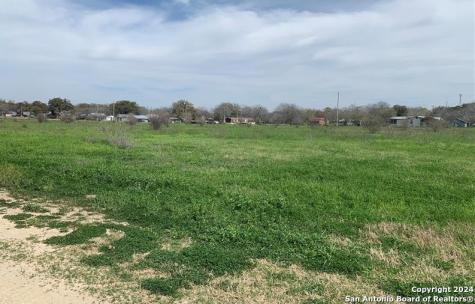 Tbd O'neal Dr Lot 3 Devine TX 78016