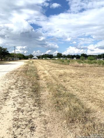 Tbd O'neal Dr Lot 3 Devine TX 78016