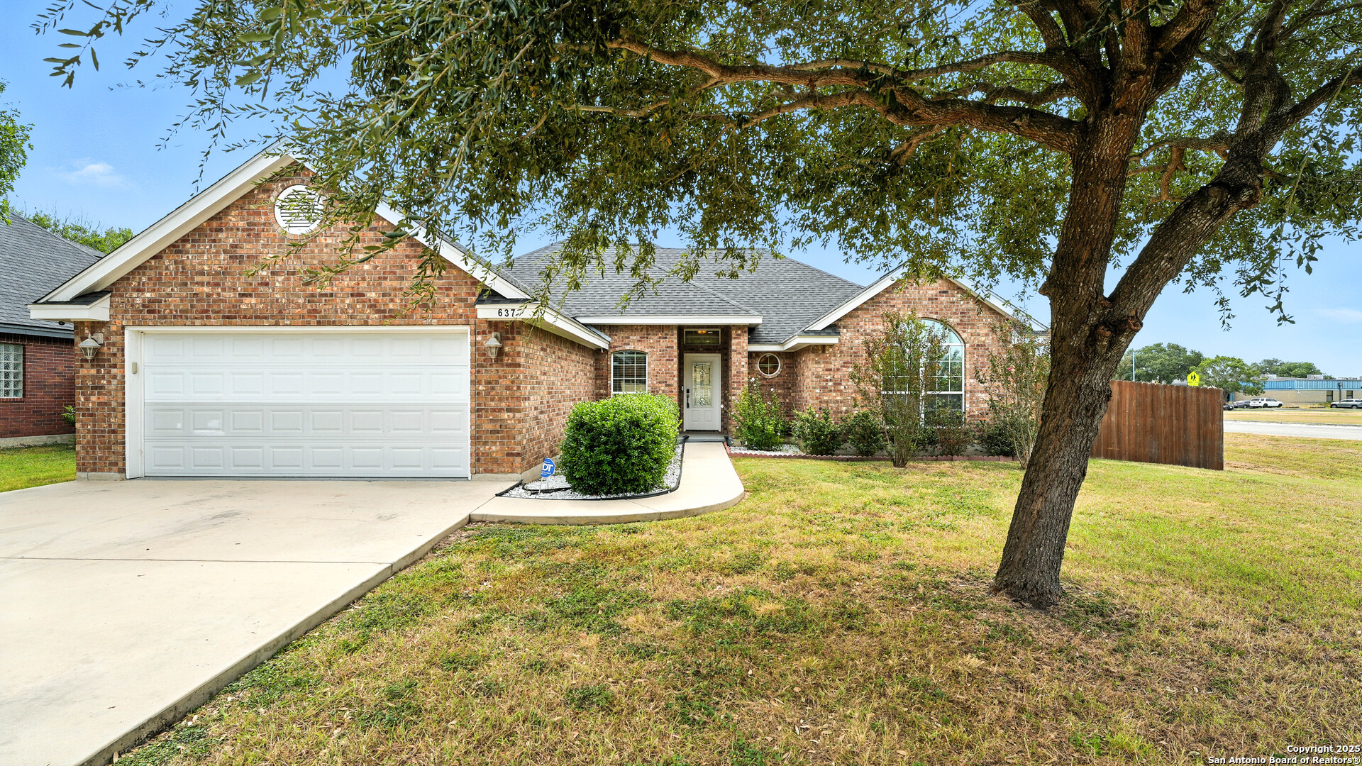 637 Topaz Seguin TX 78155