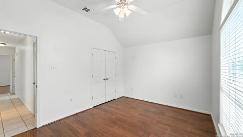 637 Topaz Seguin TX 78155