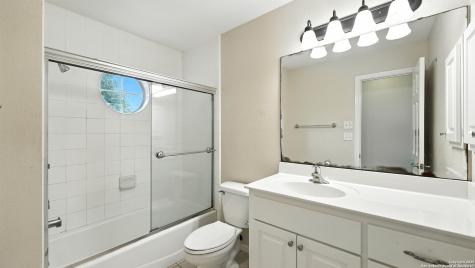 637 Topaz Seguin TX 78155