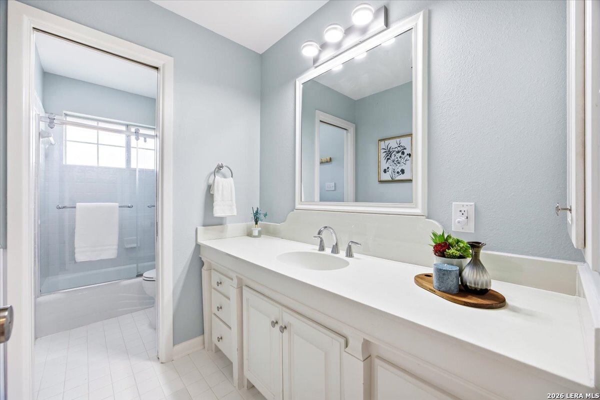 212 Eagle Pass San Antonio TX 78260
