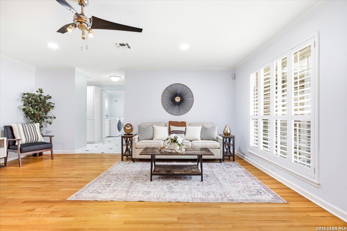 212 Eagle Pass San Antonio TX 78260