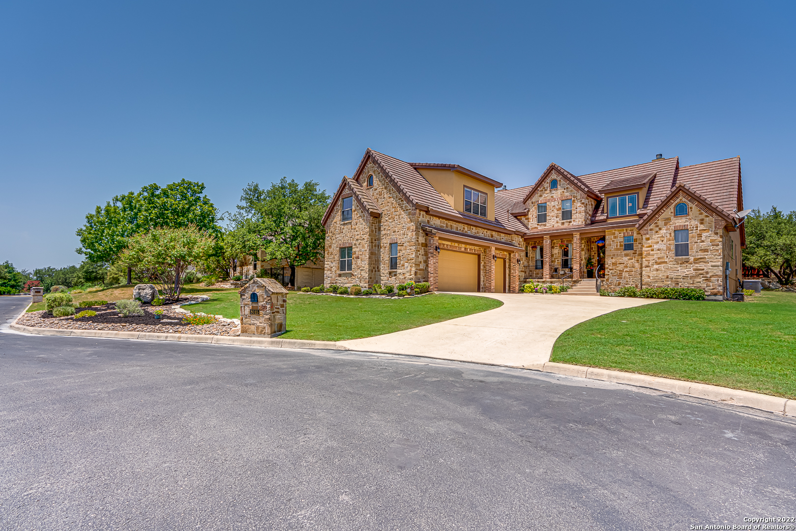 8015 Arbor Village Boerne TX 78015