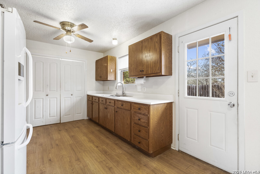292 Montague Bandera TX 78003