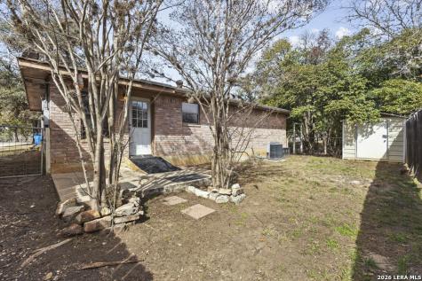 292 Montague Bandera TX 78003