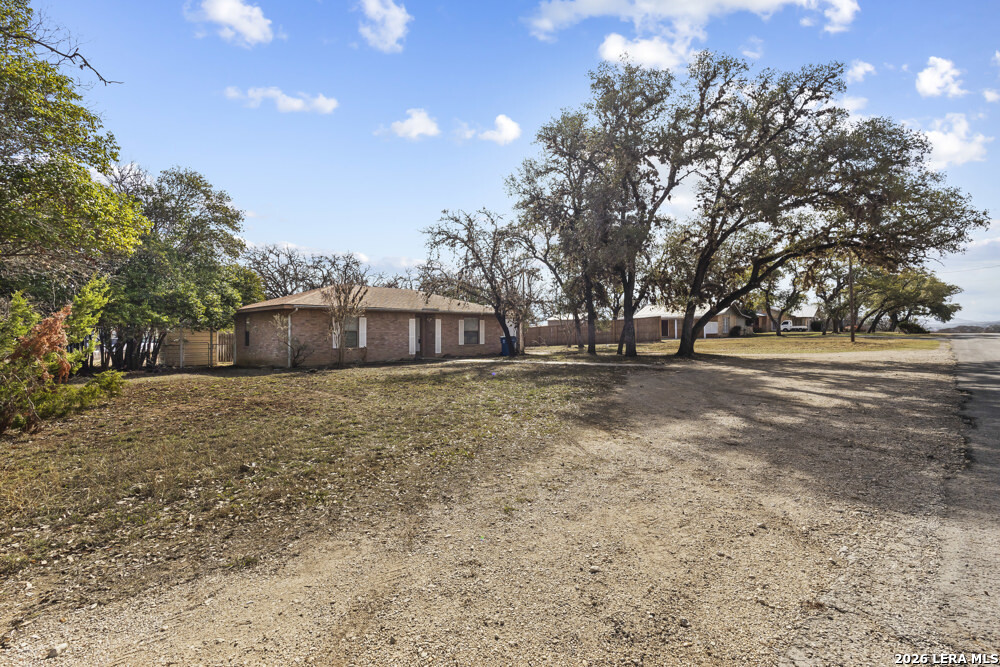 292 Montague Bandera TX 78003