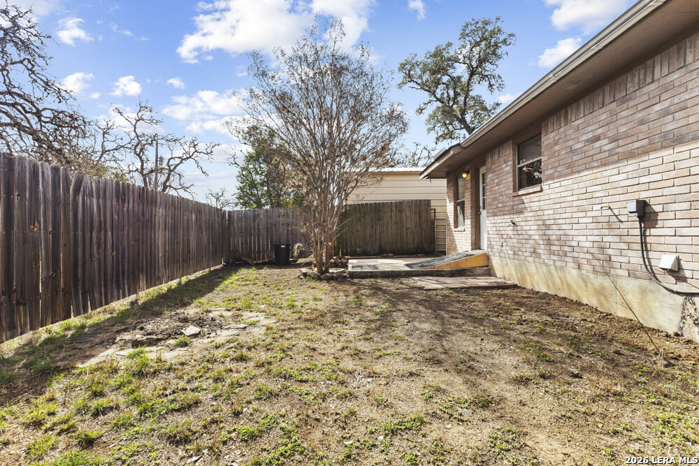 292 Montague Bandera TX 78003