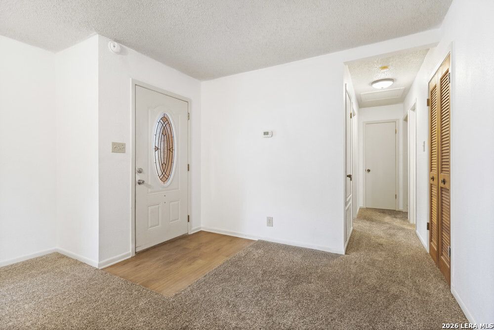 292 Montague Bandera TX 78003
