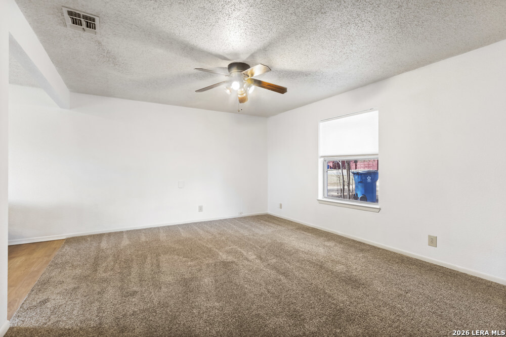 292 Montague Bandera TX 78003