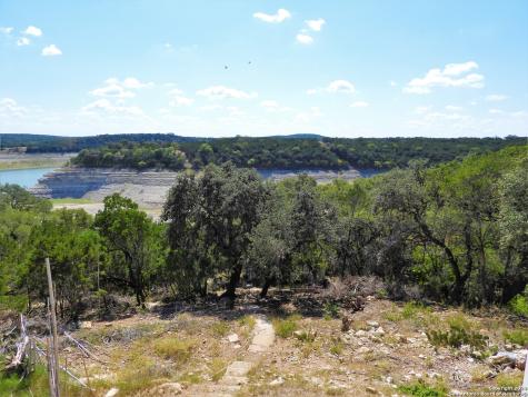806 Blue Bill Cove Drive Lakehills TX 78063