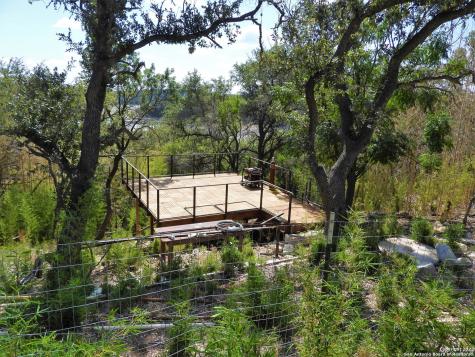 806 Blue Bill Cove Drive Lakehills TX 78063