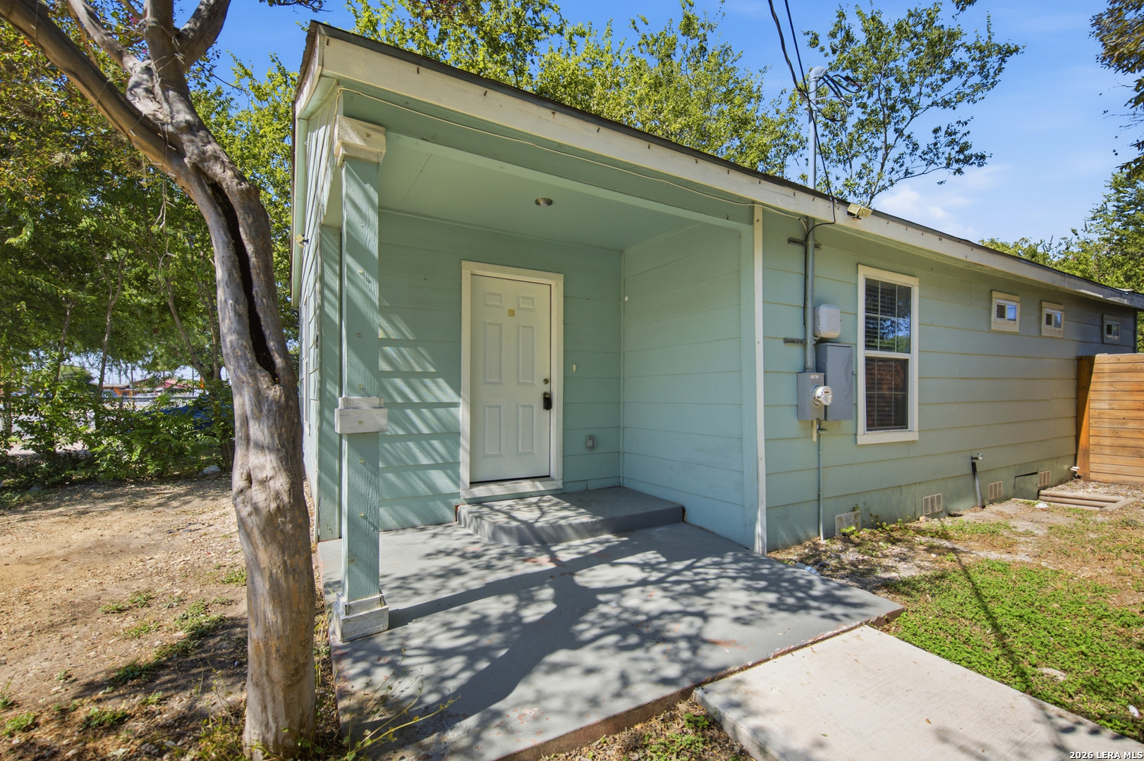 1809 W Southcross San Antonio TX 78211