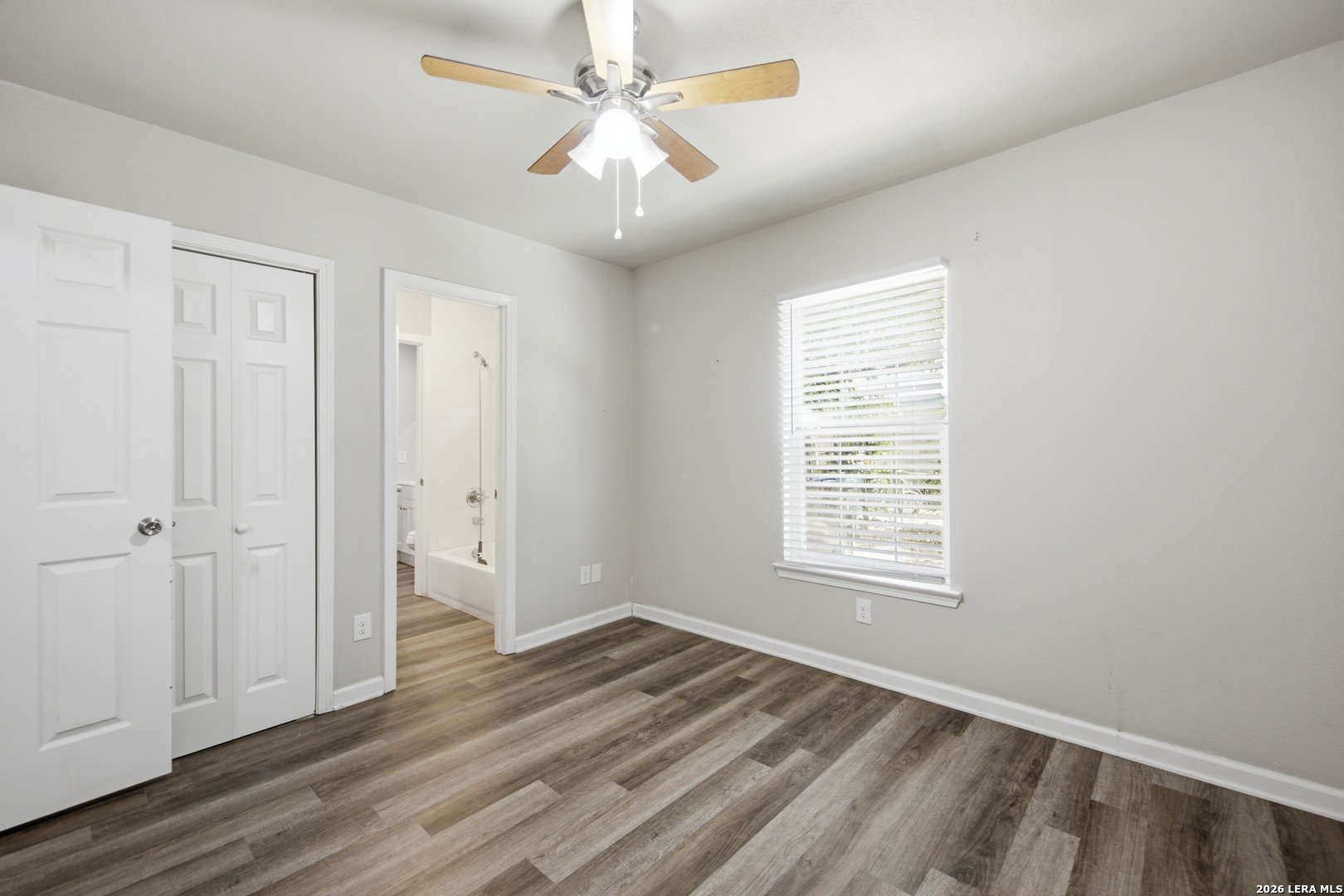 1809 W Southcross San Antonio TX 78211