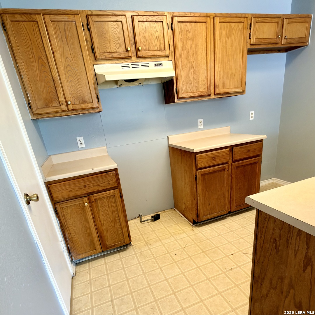 10040 Woodtrail San Antonio TX 78250