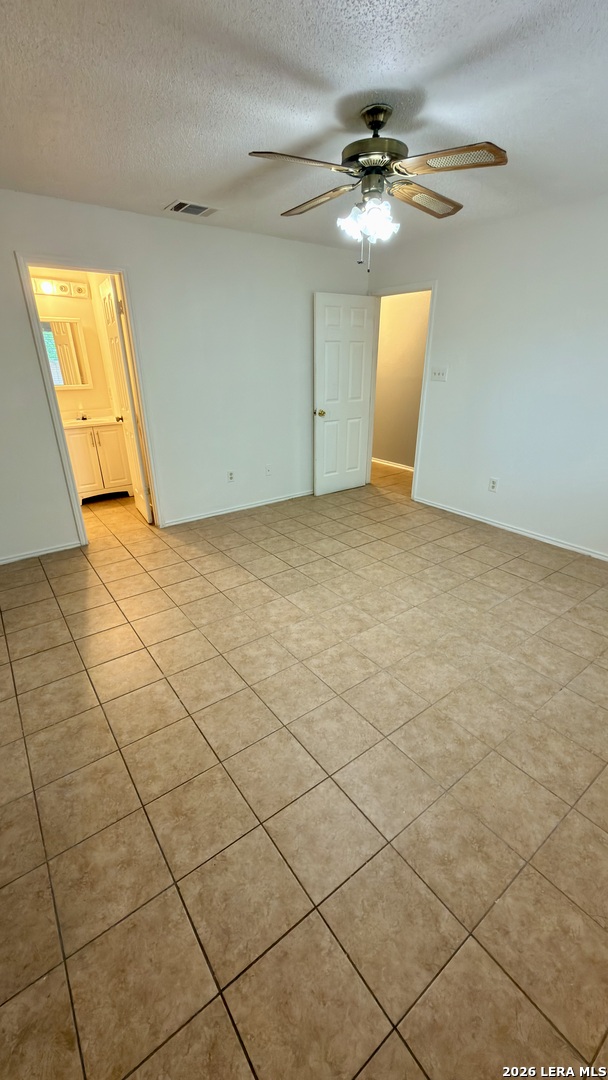 10040 Woodtrail San Antonio TX 78250