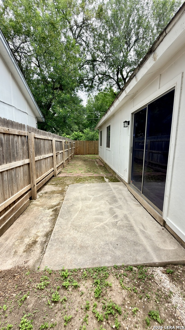 10040 Woodtrail San Antonio TX 78250