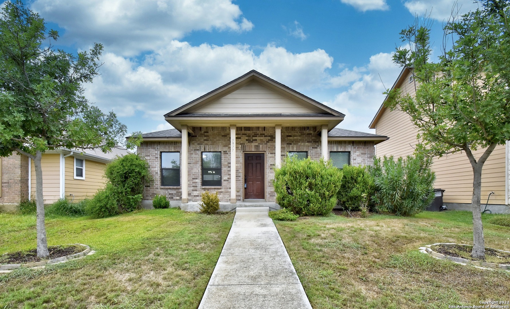 5977 Midcrown Drive San Antonio TX 78218