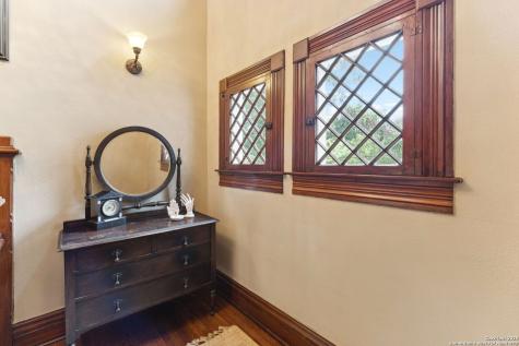 402 Madison San Antonio TX 78204