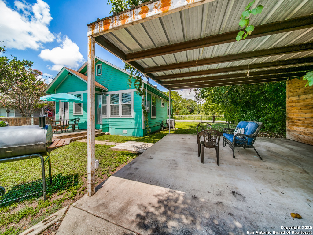 1402 Wyoming Street San Antonio TX 78203