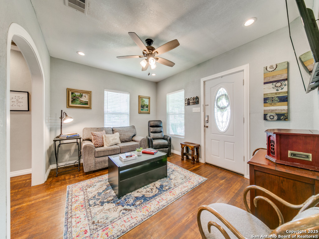 1402 Wyoming Street San Antonio TX 78203