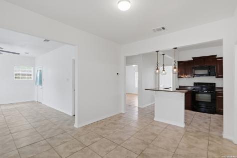 1030 W Winnipeg Avenue San Antonio TX 78225