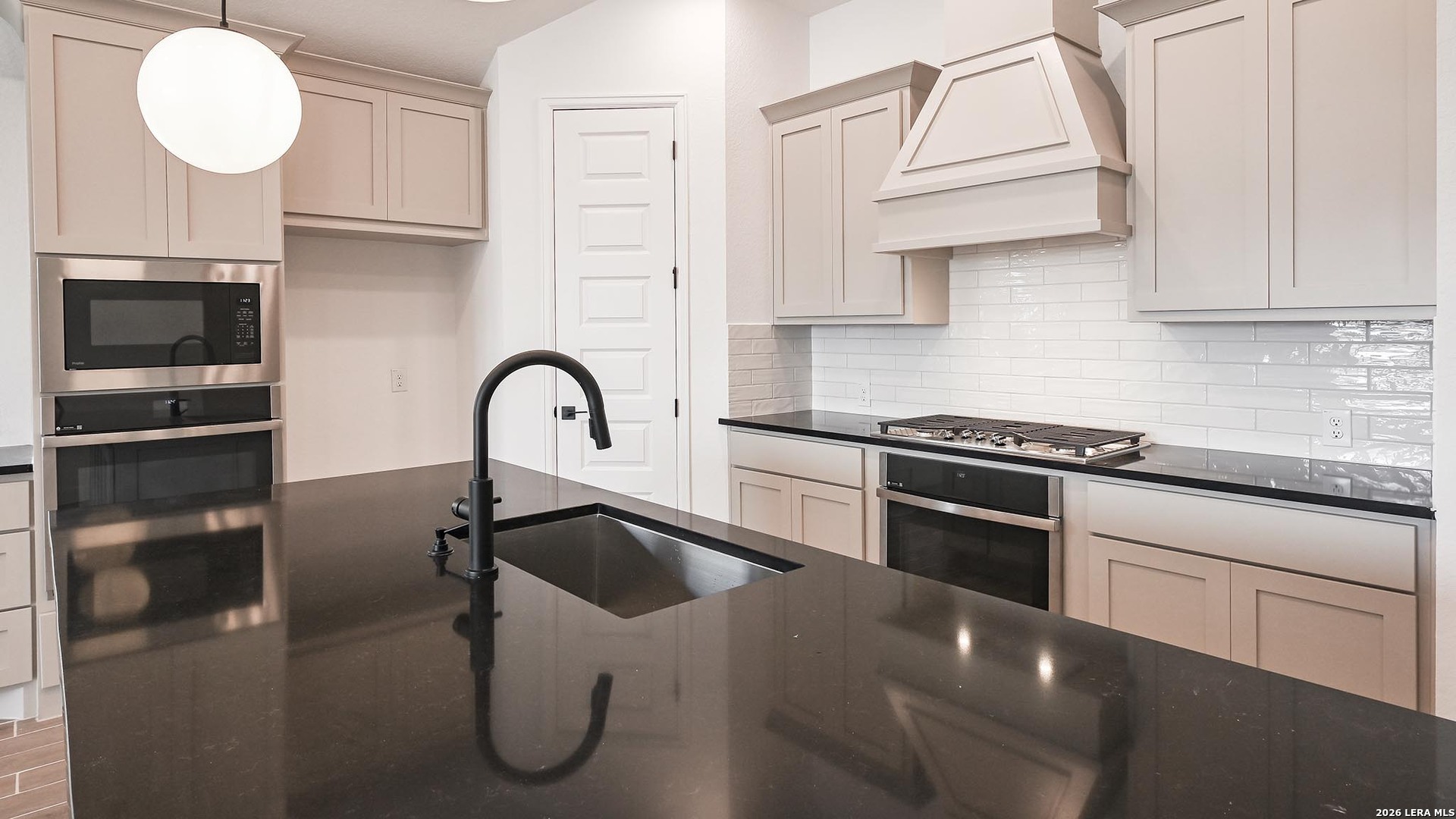 421 Hulda Trail New Braunfels TX 78130