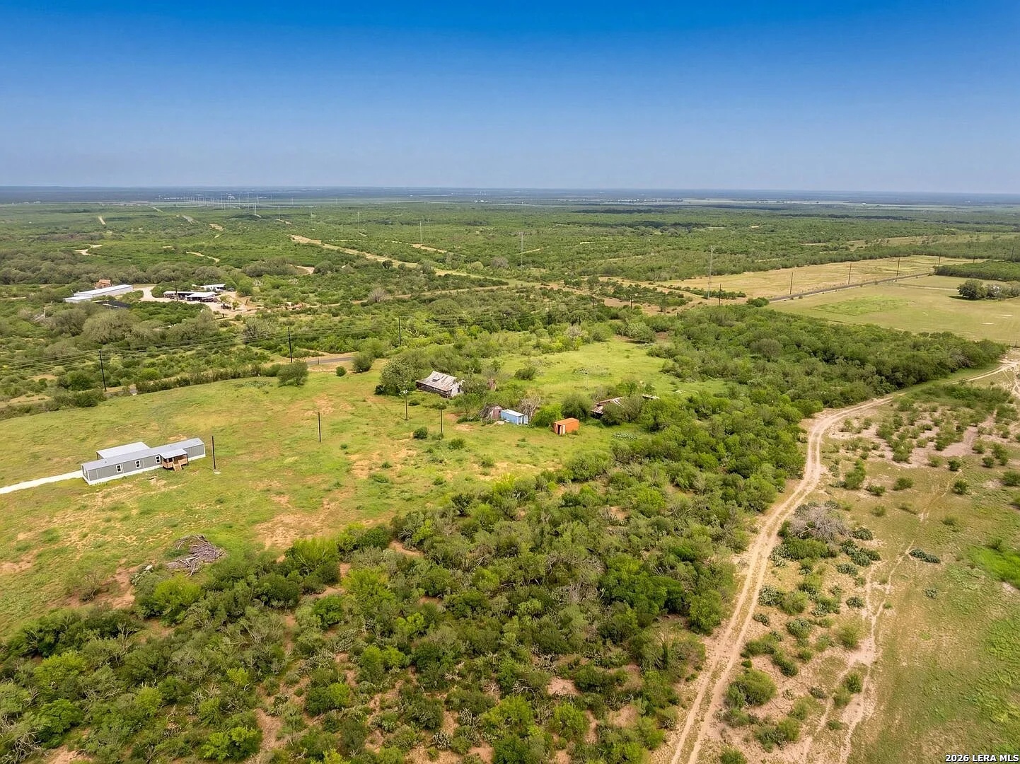 2759 County Road 467 Devine TX 78016