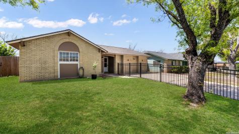 7626 Meadow Lawn San Antonio TX 78251