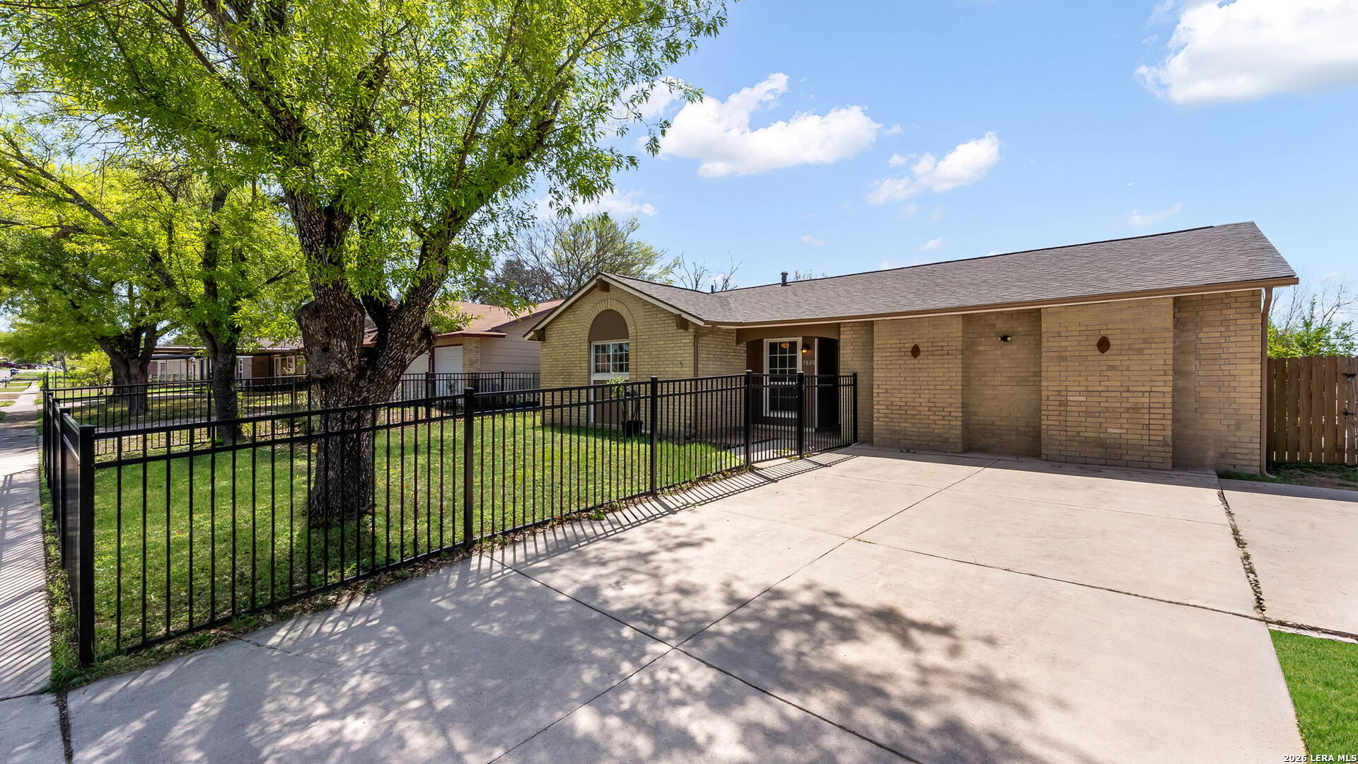 7626 Meadow Lawn San Antonio TX 78251