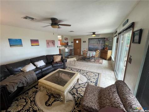 1221 Hallmark Canyon Lake TX 78133