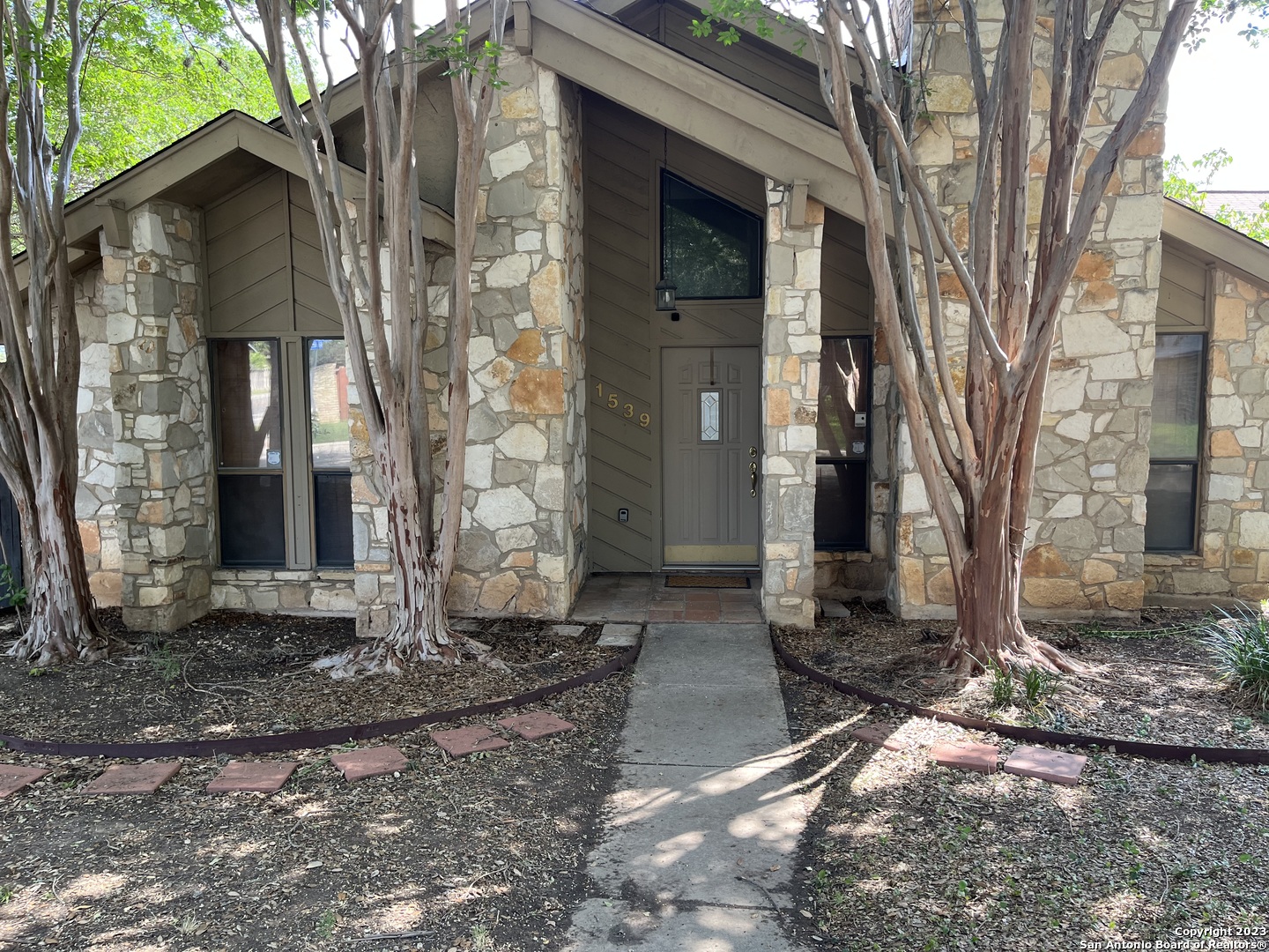 1539 Vista Azul San Antonio TX 78213