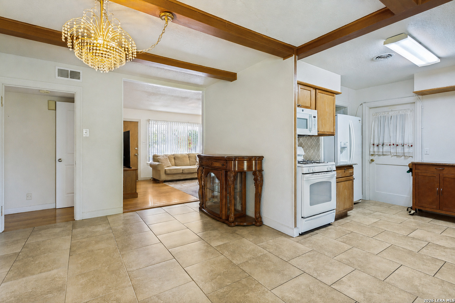319 Redcliff Drive San Antonio TX 78216