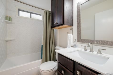 1009 Victoria Crossing San Antonio TX 78245