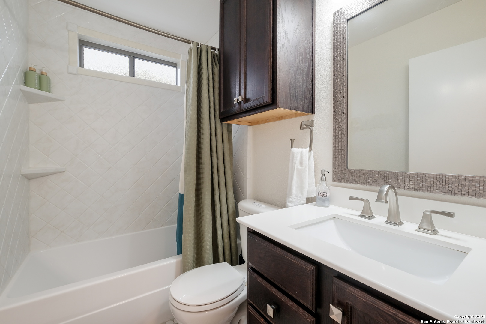 1009 Victoria Crossing San Antonio TX 78245